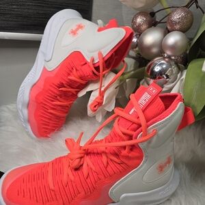 Under Armour Women's Flow Highlight Ace Volleyball Women's  Shoes size8.5 New